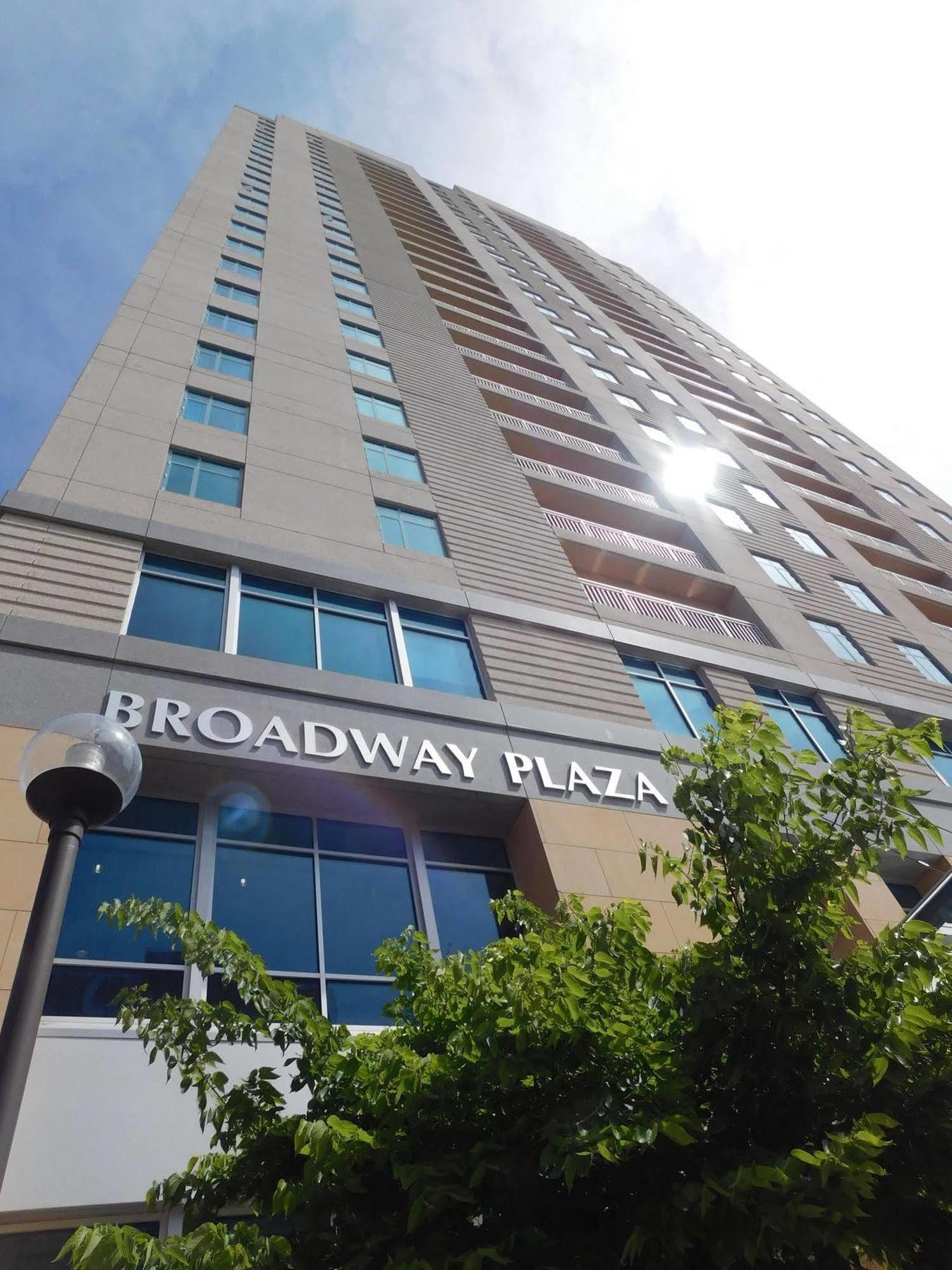 Broadway Plaza, Trademark Collection By Wyndham Aparthotel Rochester Exterior photo